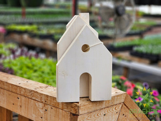 Wooden dΓ©cor House pieces