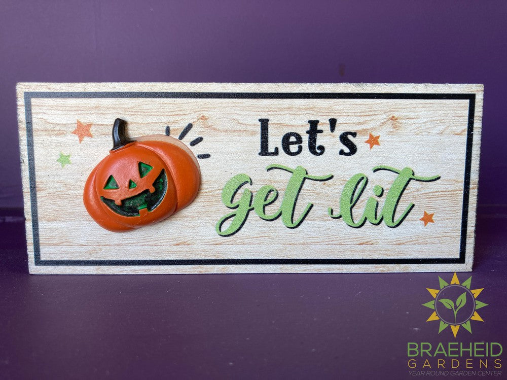 Snarky and Spooktacular - Shelfsitters