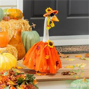 Giddy the Goose-Fall Leaf Outfit