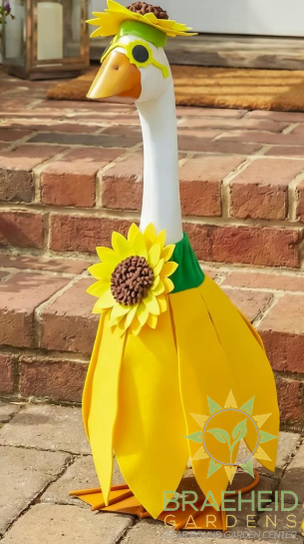 Giddy the Goose-Sunflower Outfit